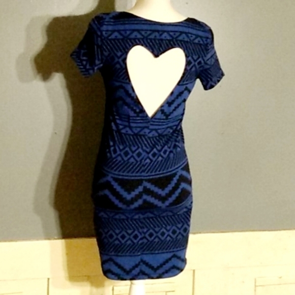 Pink by Victoria's Secret Blue Black Heart Cut-Out Back Valentine's Dress Medium - Picture 4 of 7